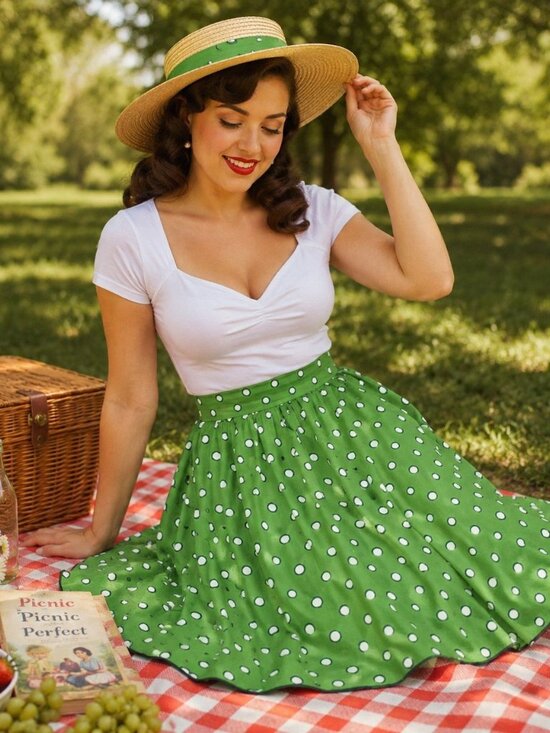 J. Crew Dresses & Skirts - Jcrew Polka dot Skirt Size 6 green